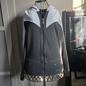 Nike Women's Black and Gray Jacket